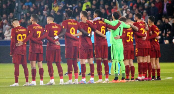 FC_Salzburg_gegen_AS_Roma_(UEFA_Euroleague_play-off,_2023-02-16)_44_(edited)
