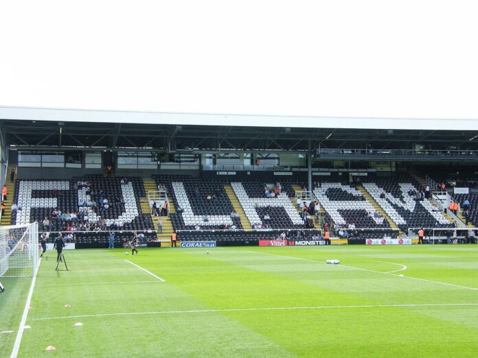 Il_Craven_Cottage-_stadio_del_Fulham-_Londra_-_panoramio