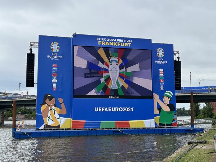 Euro_2024_Festival_Frankfurt_-_Fan_Zone_Mainufer_2